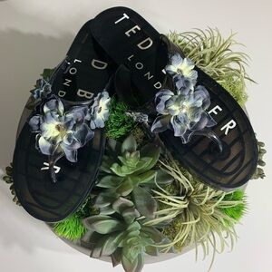 Rare Ted Baker Garden Flower Fairy Jelly Thong sandal 7 women’s black n blue